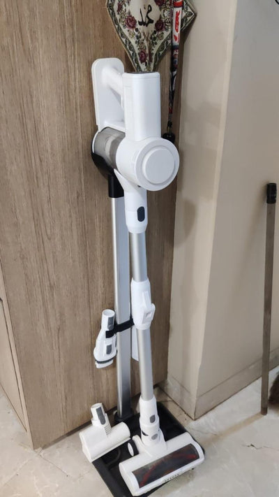 Heavy duty cordless vacuum cleaner with touch screen display and adjustable suction